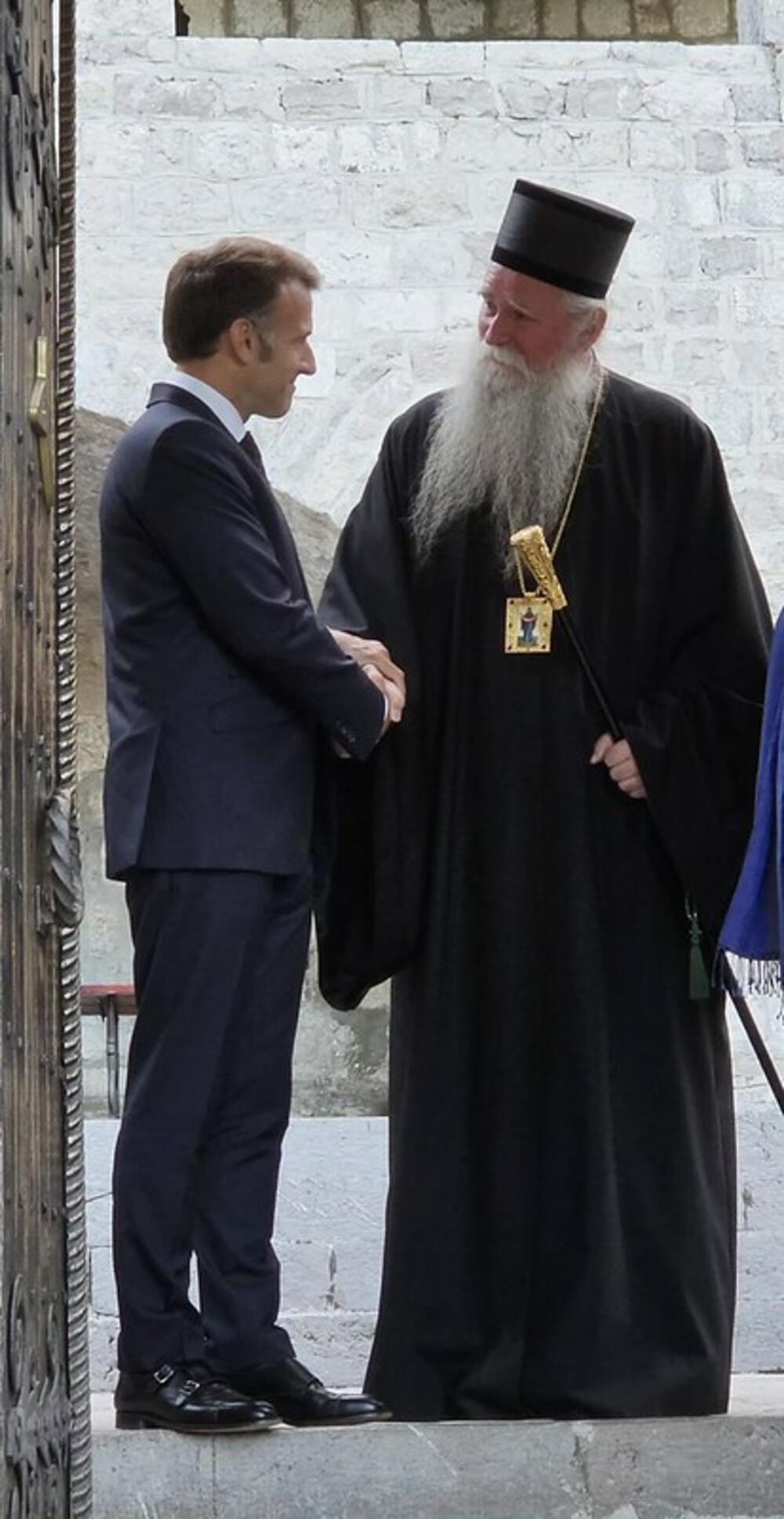 <p>"Za uvažene goste u prostorijama Mitropolije upriličen je prijem, u toku kojeg je u prijatnoj i srdačnoj atmosferi razgovarano o mnogim aktuelnim temama", piše u saopštenju Mitropolije crnogorsko-primorske</p>