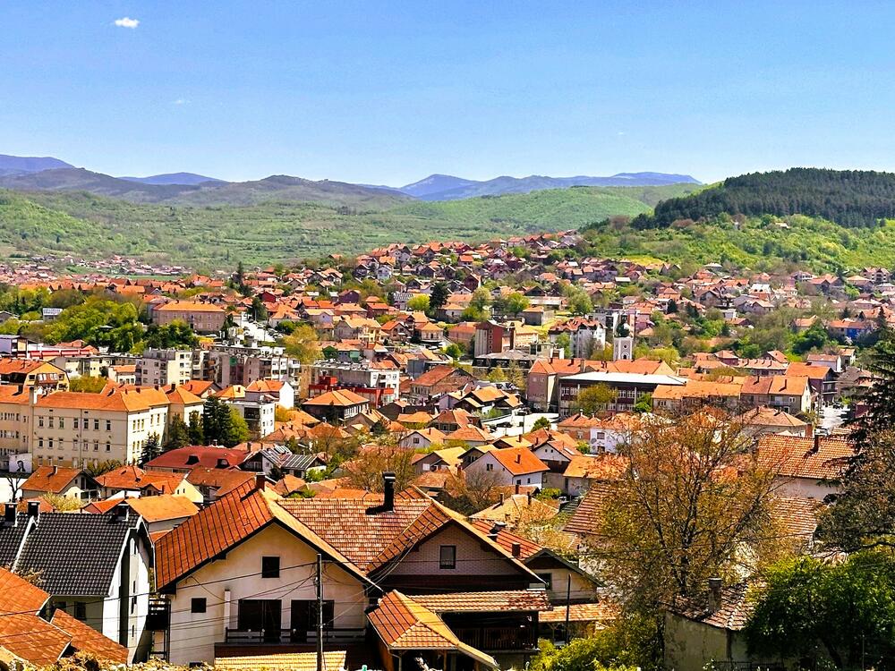 Pogled na Knjaževac sa terase Džervinove vile