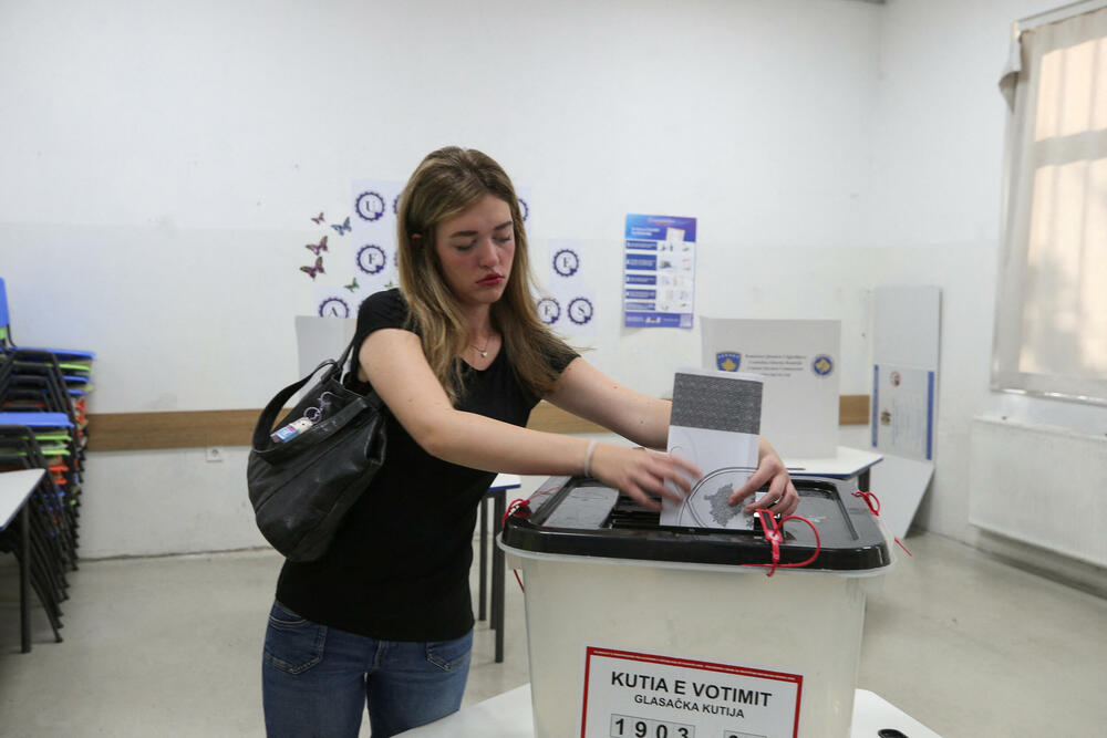 Parlamentarni izbori na Kosovu: Učestvuje 21 politički subje