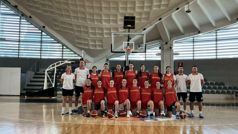 Mlade košarkašice (U20) počele pripreme za Evropsko prvenstv