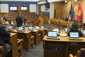 Dogovor o izmjenama Ustava u oblasti pravosuđa i dalje na čekanju,...