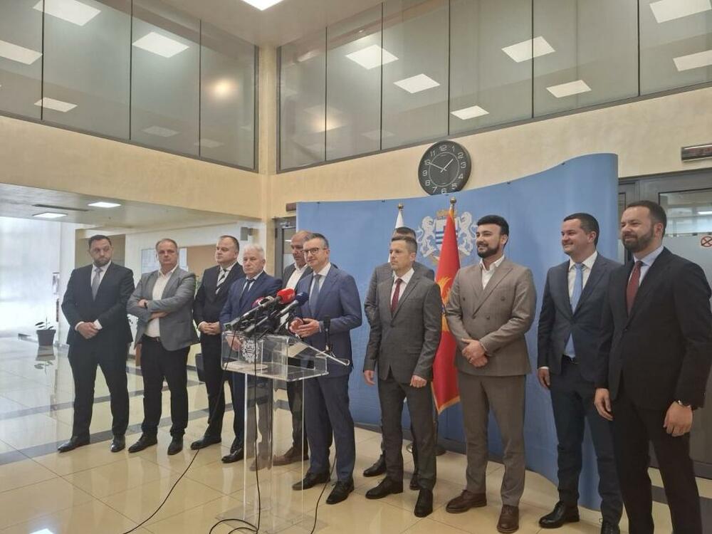 Čelnici lokalnih samouprava na sastanku sa Šarecom: Glas Zaj