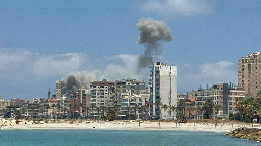 Izrael ubio osam osoba u napadu na Liban; SAD spasile posadu