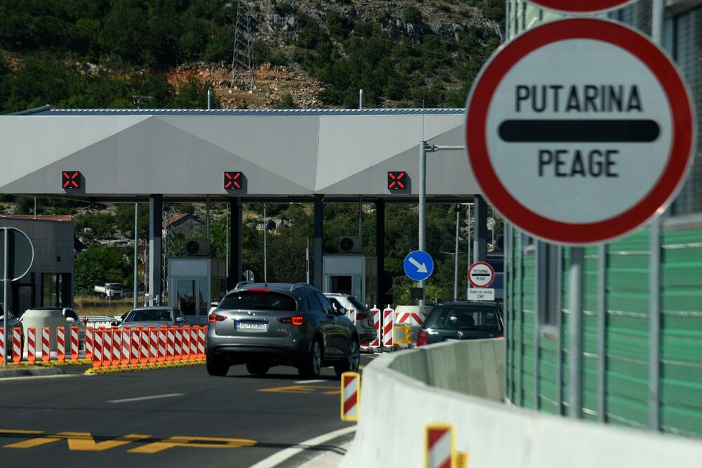 U novu izbornu kampanju sa radovima na četiri dionice: auto-put Podgorica - Mateševo, Foto: BORIS PEJOVIC