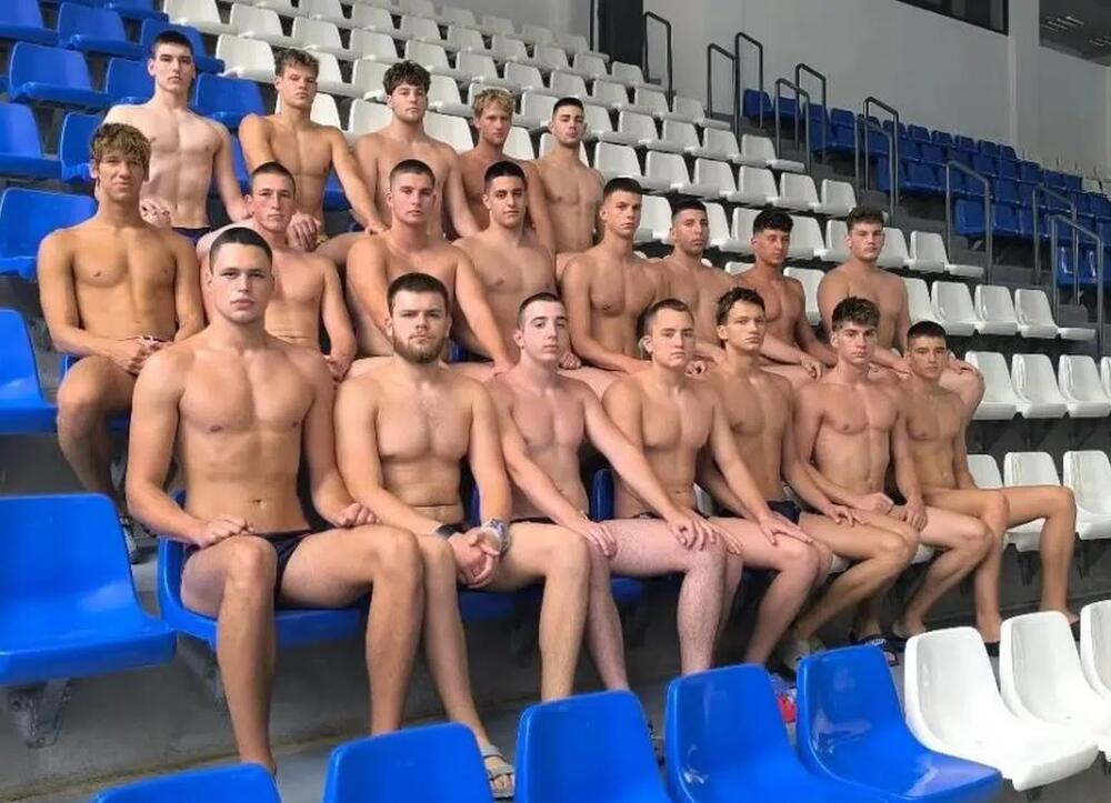 Juniorska vaterpolo reprezentacija Crne Gore otvor