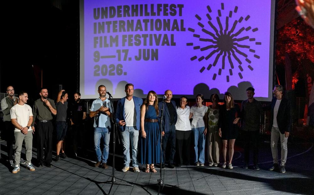 Dio ekipe filma na kraju projekcije