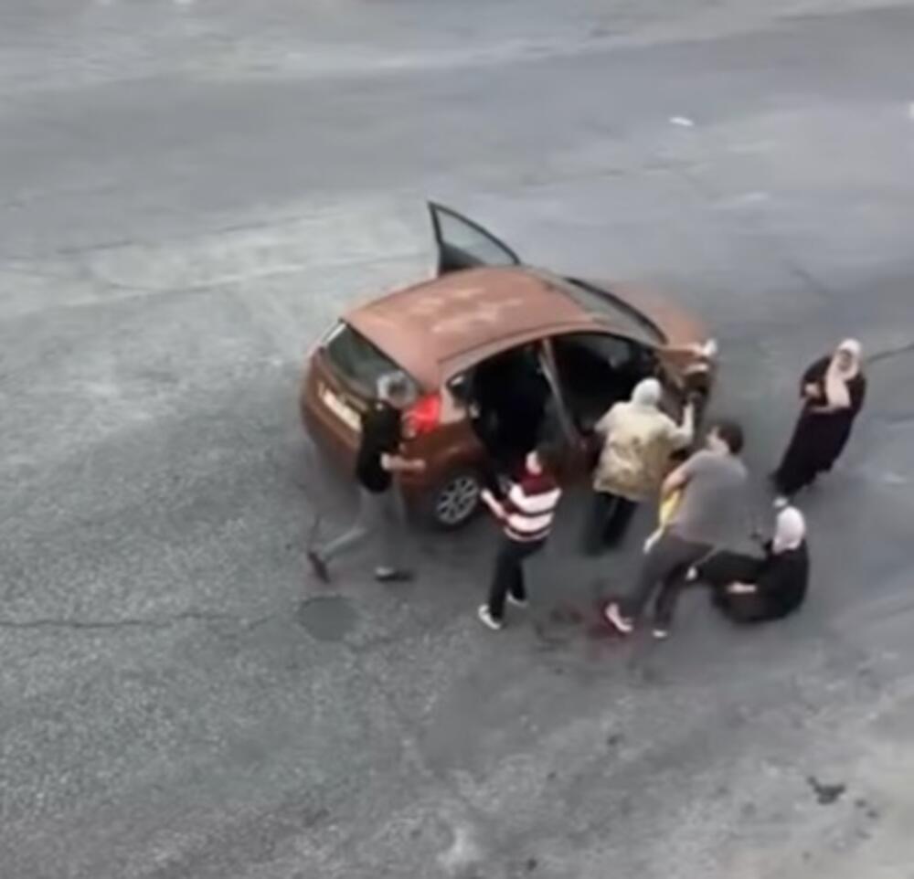 Gardijan: Snimci prikazju da automobil usporava pr