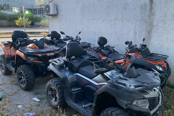 UP: Ulcinjski policajci iz saobraćaja isključili četiri kvad...