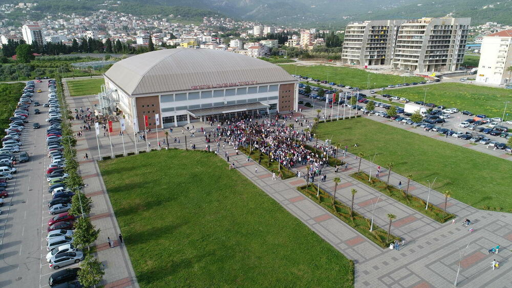 Milion samo kao informacija: SRC Bar upodobio program rada z