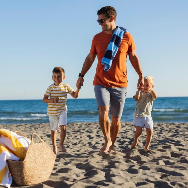 Going to the seaside with children: How to prepare so that your vacation doesn't become...