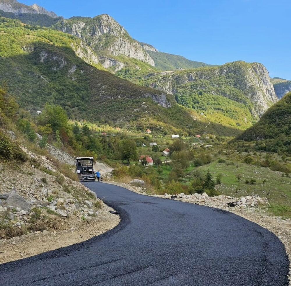 Opština Kolašin raspisala tender za sanaciju puteva: Brže do