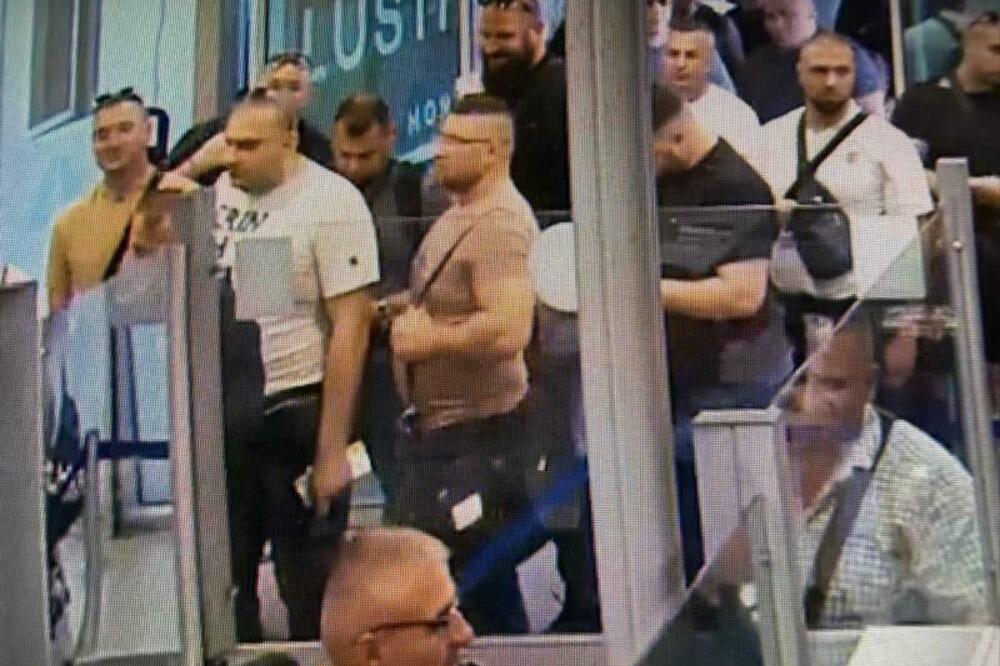 Prijetnja za nacionalnu bezbjednost: dio grupe koja je sletjela u Tivat, Foto: quot;Vijestiquot;