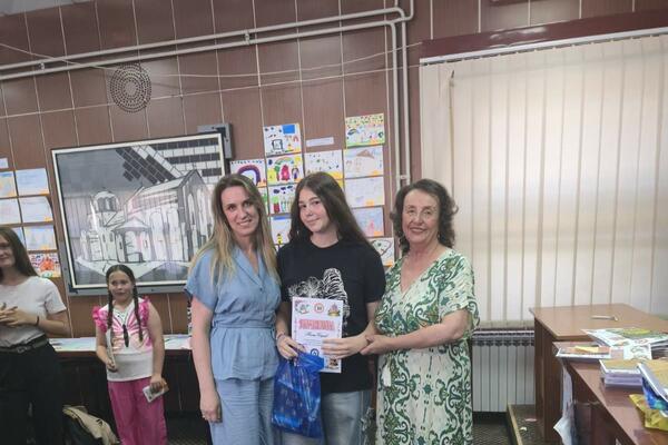 Maša Sarić won first place at the Children's Creativity Festival...