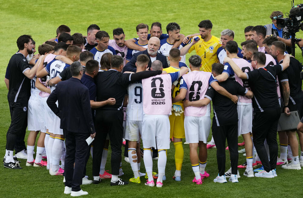 <p>Prvi remi fudbalera Bosne i Hercegovine na mundijalima</p>