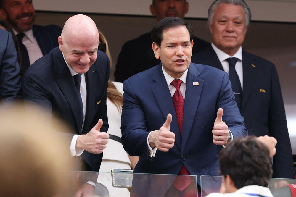 Predsjednik Fife Đani Infantino i američki državni sekretar Marko Rubio na ceremoniji optvaranja Svjetskog prvenstvau fudbalu, Foto: Reuters
