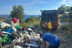 Komunalci uklonili divlju deponiju u Perazića dolu