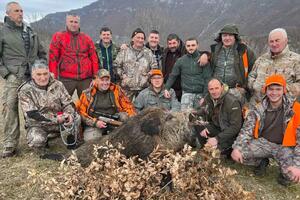 Lovačko udruženje "Bajo Pivljanin" proslavilo 80 godina...