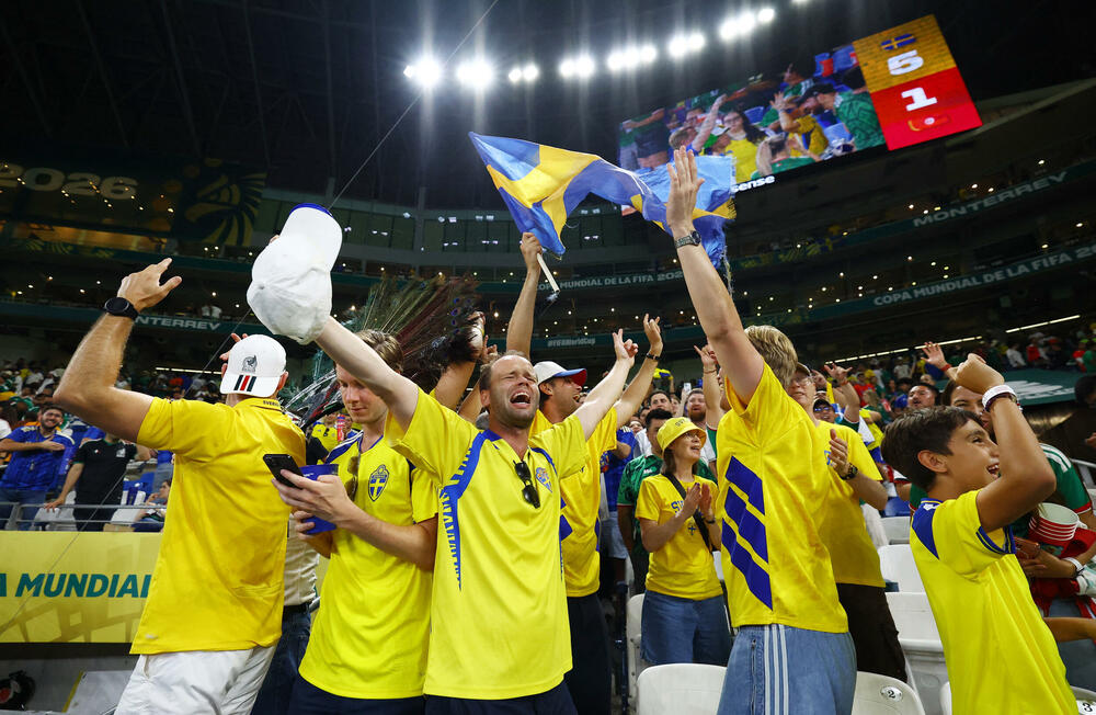 <p>Isak, Ajari i Đokereš režirali ubjedljiv trijumf selekcije "tri krune" - 5:1</p>