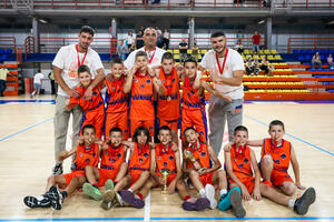 Košarkaši Juniora šampioni u mini basketu za 2015. godište