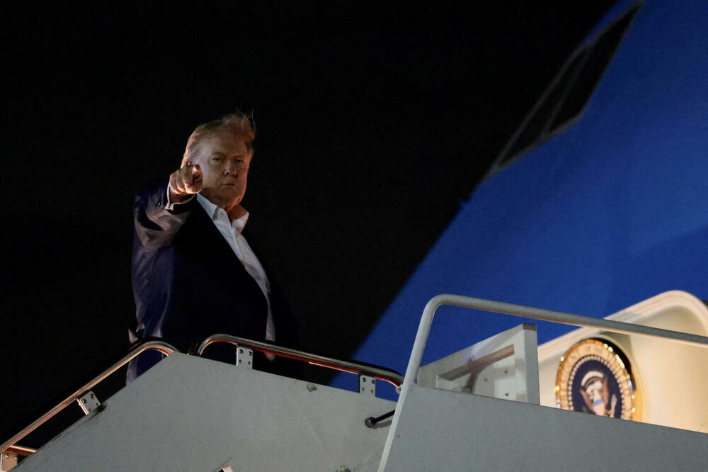 Tramp pred polazak za Francusku, Foto: Reuters