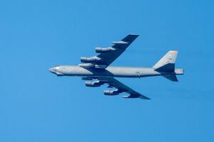 Pao američki bombarder u Kaliforniji, poginulo osmoro ljudi