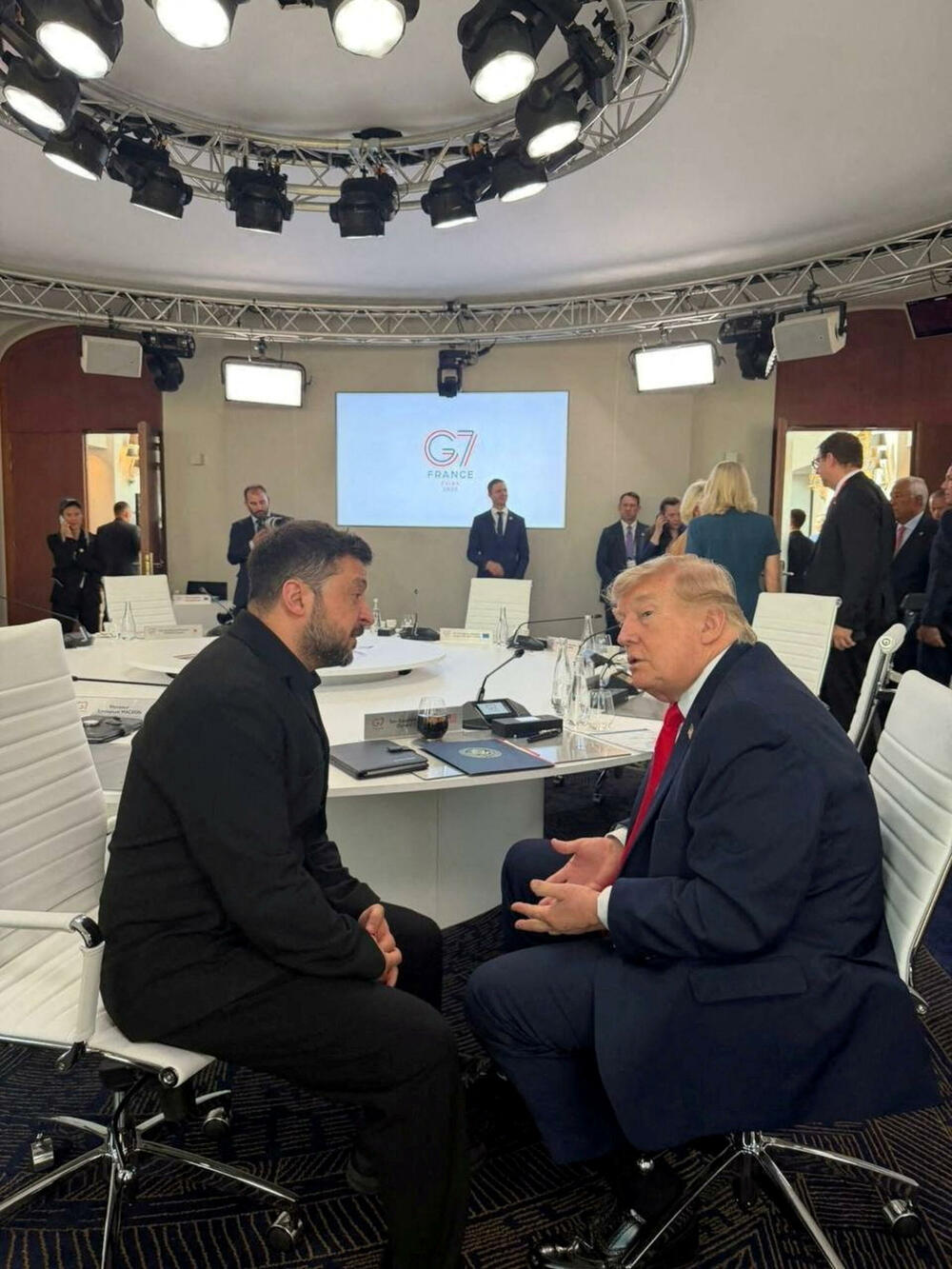 G7