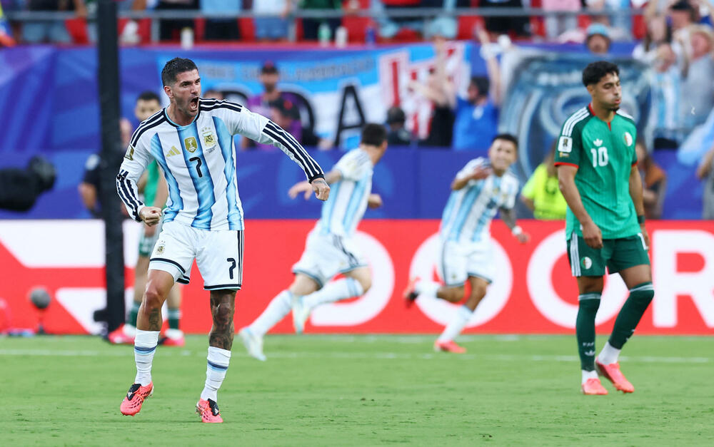 <p>U svom 200. nastupu za Argentinu postigao je 118, 119. i 120 gol, a 14, 15. i 16. na svjetskim šampionatima</p>
