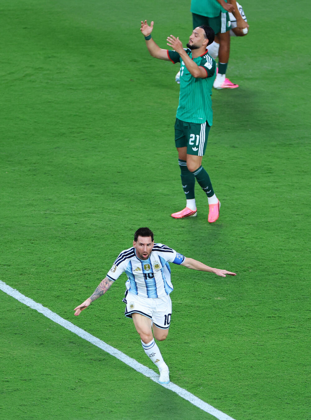 <p>U svom 200. nastupu za Argentinu postigao je 118, 119. i 120 gol, a 14, 15. i 16. na svjetskim šampionatima</p>