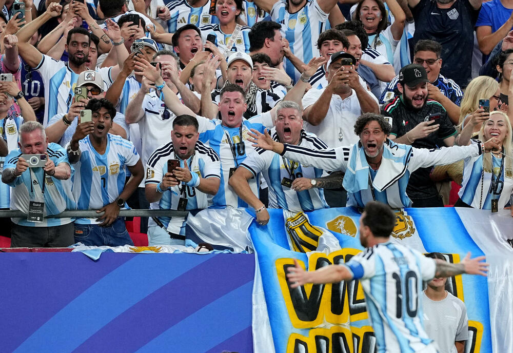 <p>U svom 200. nastupu za Argentinu postigao je 118, 119. i 120 gol, a 14, 15. i 16. na svjetskim šampionatima</p>