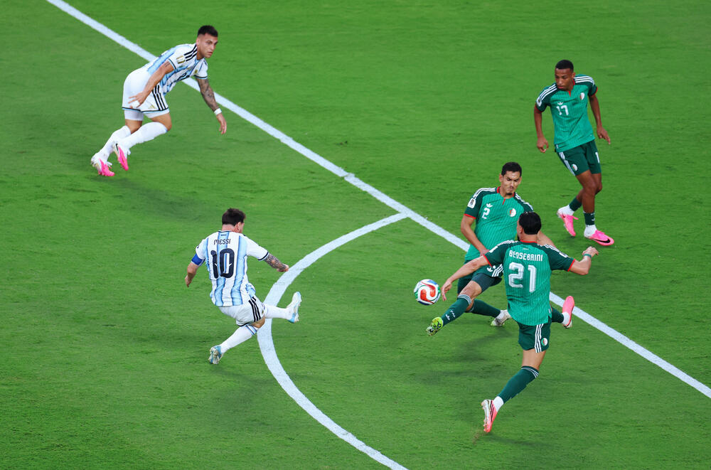 <p>U svom 200. nastupu za Argentinu postigao je 118, 119. i 120 gol, a 14, 15. i 16. na svjetskim šampionatima</p>