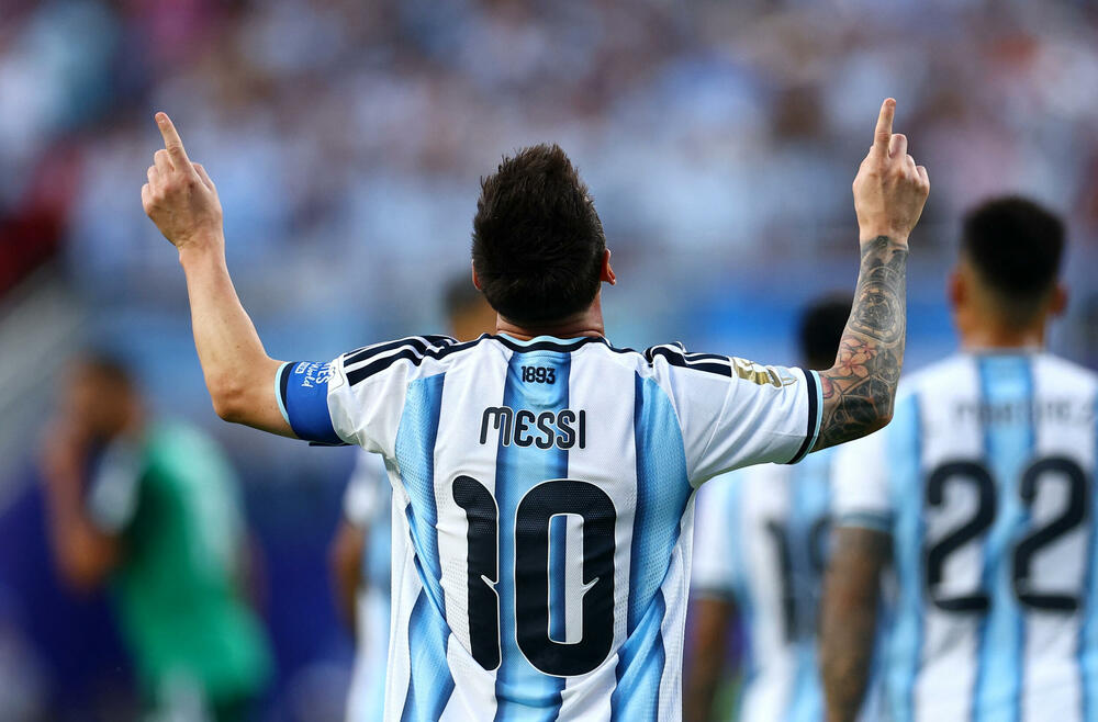 <p>U svom 200. nastupu za Argentinu postigao je 118, 119. i 120 gol, a 14, 15. i 16. na svjetskim šampionatima</p>