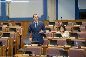 Konatar: Država od svakog litra benzina uzima 54,9 centi, a od...