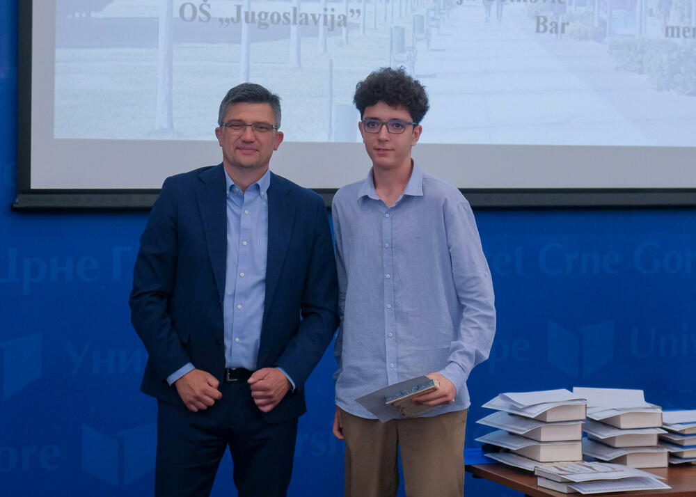 <p>Učenici su osvojili nagrade iz Bilogije, Fizike, Hemije, Matematike i Programiranja</p>