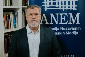 ANEM: Napadnut Veran Matić, obezbjeđenje Skupštine Srbije reklo da...