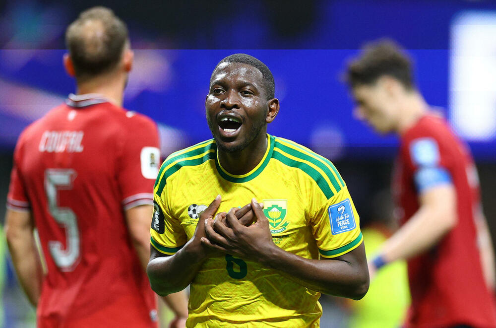 <p>"Knedličke" vodile do finiša, pa primile gol iz penala - selekcija "bafana bafana" bodom sačuvala šanse da prođe dalje (1:1)</p>