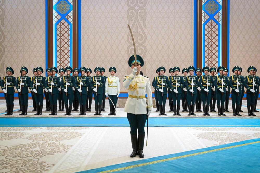 <p>"Predsjednik Kazahstana Kasim Žomart Tokajev priredio je ceremoniju zvaničnog dočeka, čime je označen početak razgovora na najvišem nivou između dvije države. Nakon ceremonije, predsjednici su započeli razgovore o jačanju političkog dijaloga, ekonomske saradnje i novih razvojnih mogućnosti za dvije države", piše u saopštenju Kancelarija za odnose s javnošću predsjednika Crne Gore</p>