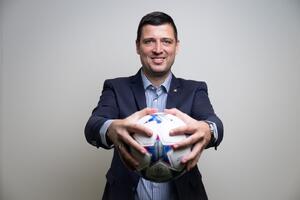 Srđan Blažić sa UEFA diplomom: Fudbal traži znanje, ne samo ime
