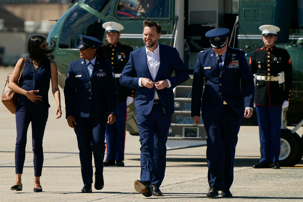 Vens na aerodromu u Švajcarskoj, Foto: REUTERS