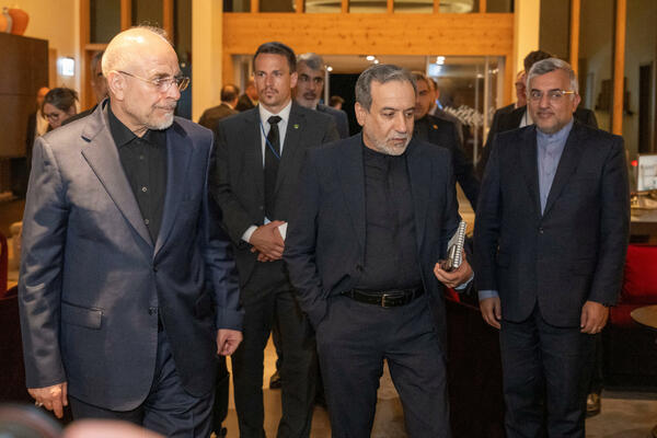 Iran pozdravlja &bdquo;napredak&ldquo; po završetku prvog dana razgovora sa...