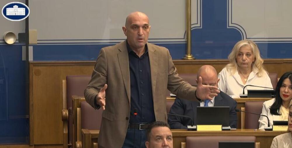 Abdić