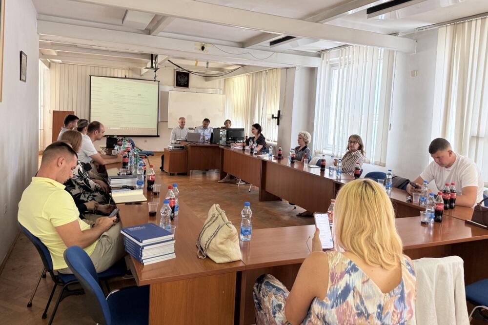 Sa sjednice, Foto: UCG