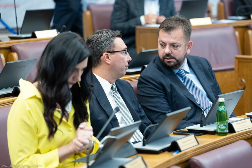 <p>Ministar pravde Bojan Božović je u Skupštini obrazlagao predlog izmjena Zakona o sprečavanju korupcije</p>