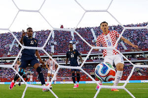 Hrvatska preživjela, Panama eliminisana: Budimir prekinuo...