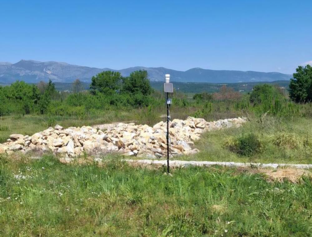 <p>Iz Ministarstva su saopštili da je nabavka, u okviru projekta koji se finansira kroz program Interreg IPA ADRION, sprovredena s ciljem unapređenja održivog upravljanja poljoprivrednim resursima i jačanja otpornosti sektora na klimatske promjene</p>