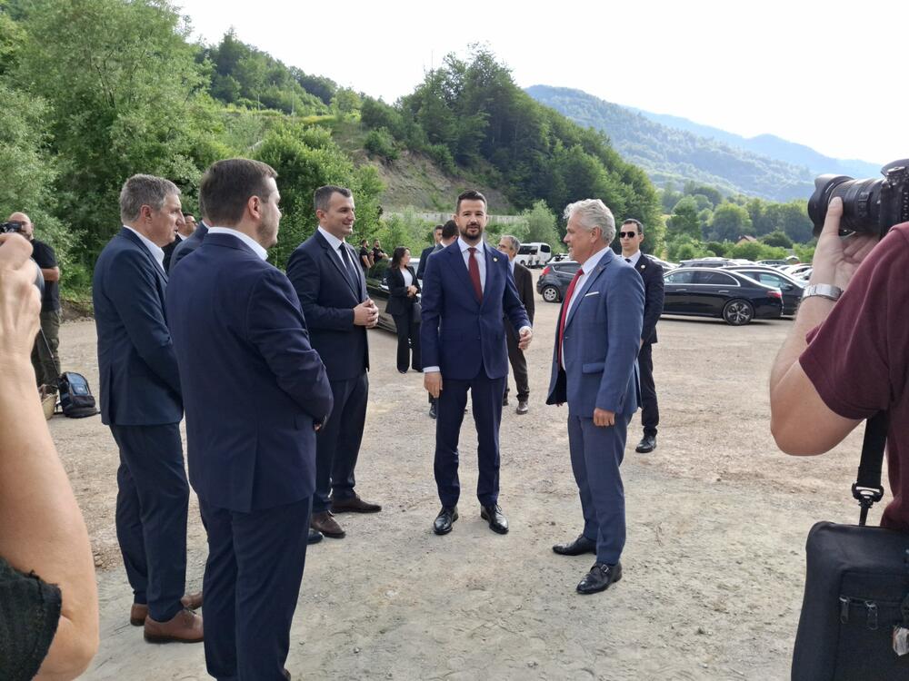 <p>Izgradnja trase duge 23 kilometra koštaće gotovo 700 miliona eura</p>
