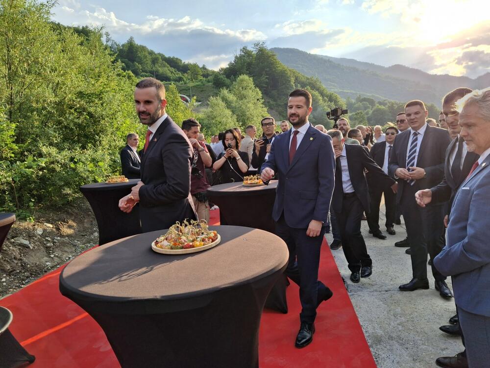 <p>Izgradnja trase duge 23 kilometra koštaće gotovo 700 miliona eura</p>