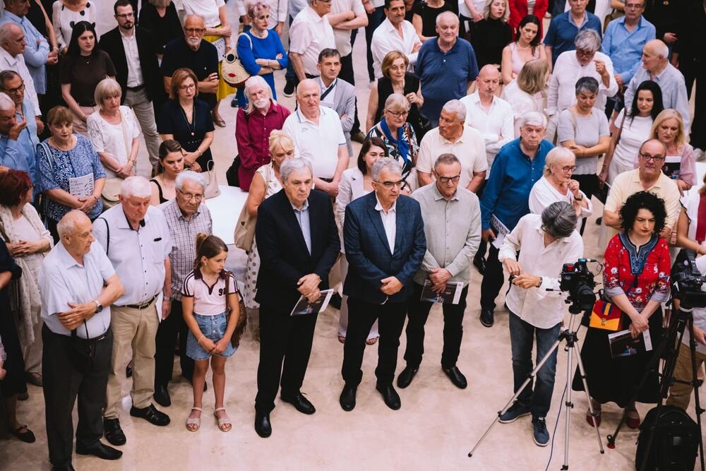 Izložba Dragana Karadžića