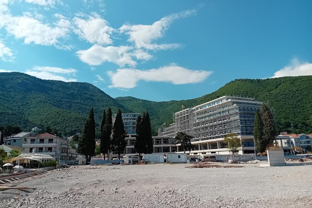 Gradilište Hotela &ldquo;Carine&rdquo; 5* u Baošićima, Foto: Borislav Vukićević