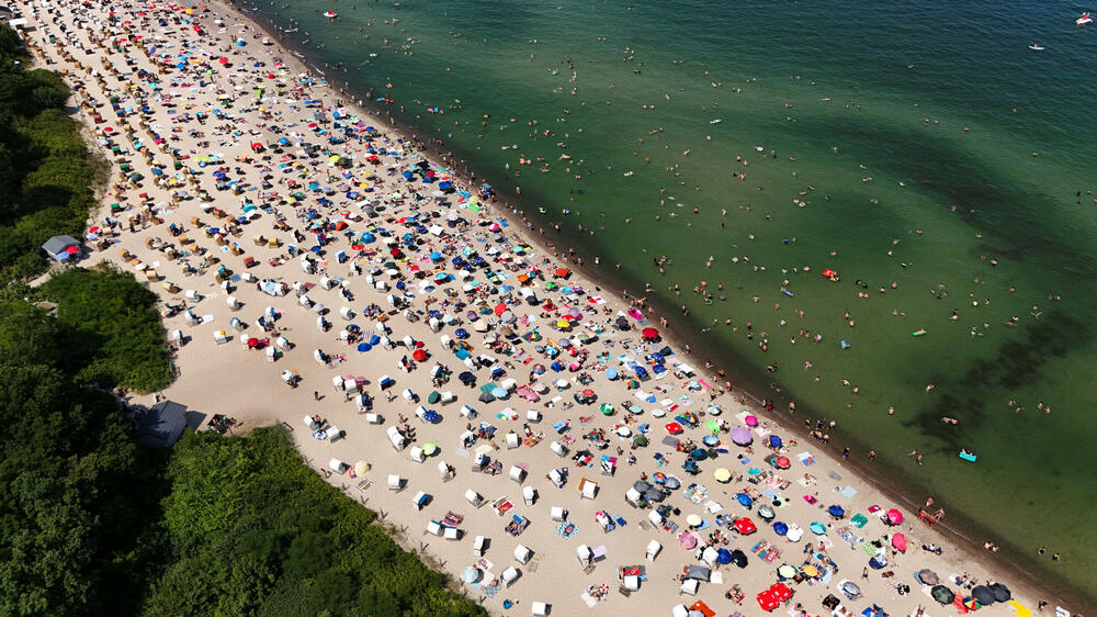 Sa plaže u Timendorfer Štrandu, u Njemačkoj