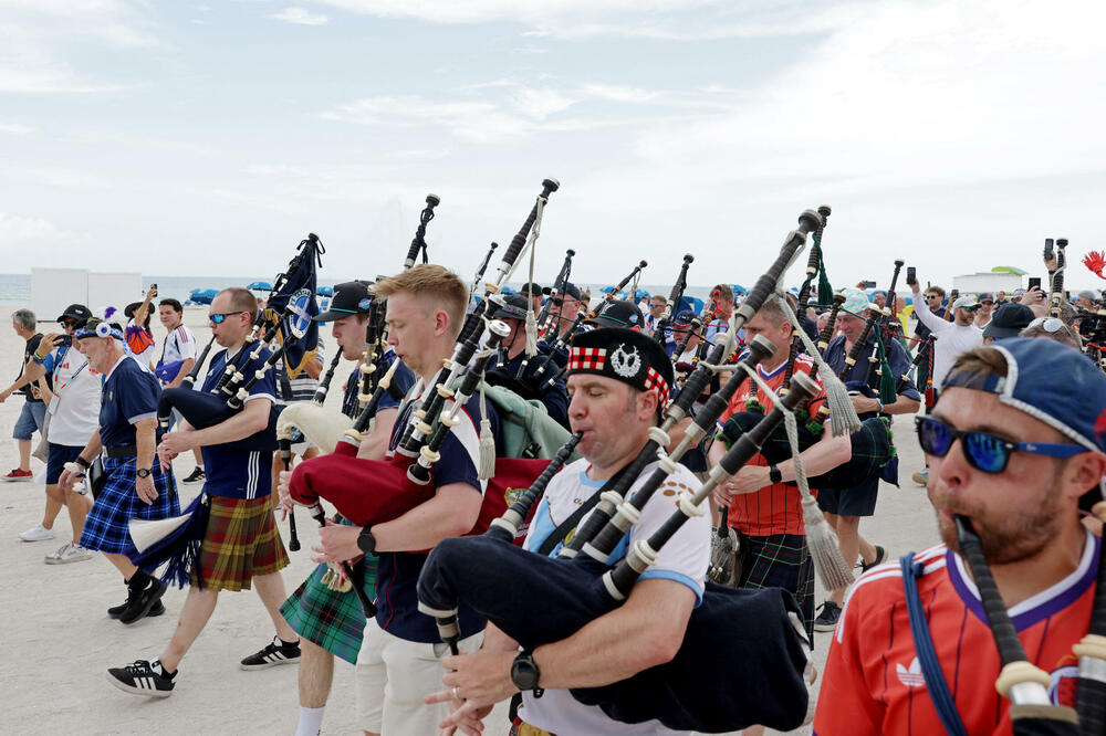 Ameri žele da vrate pobratimsku Tartan armiju, Foto: REUTERS